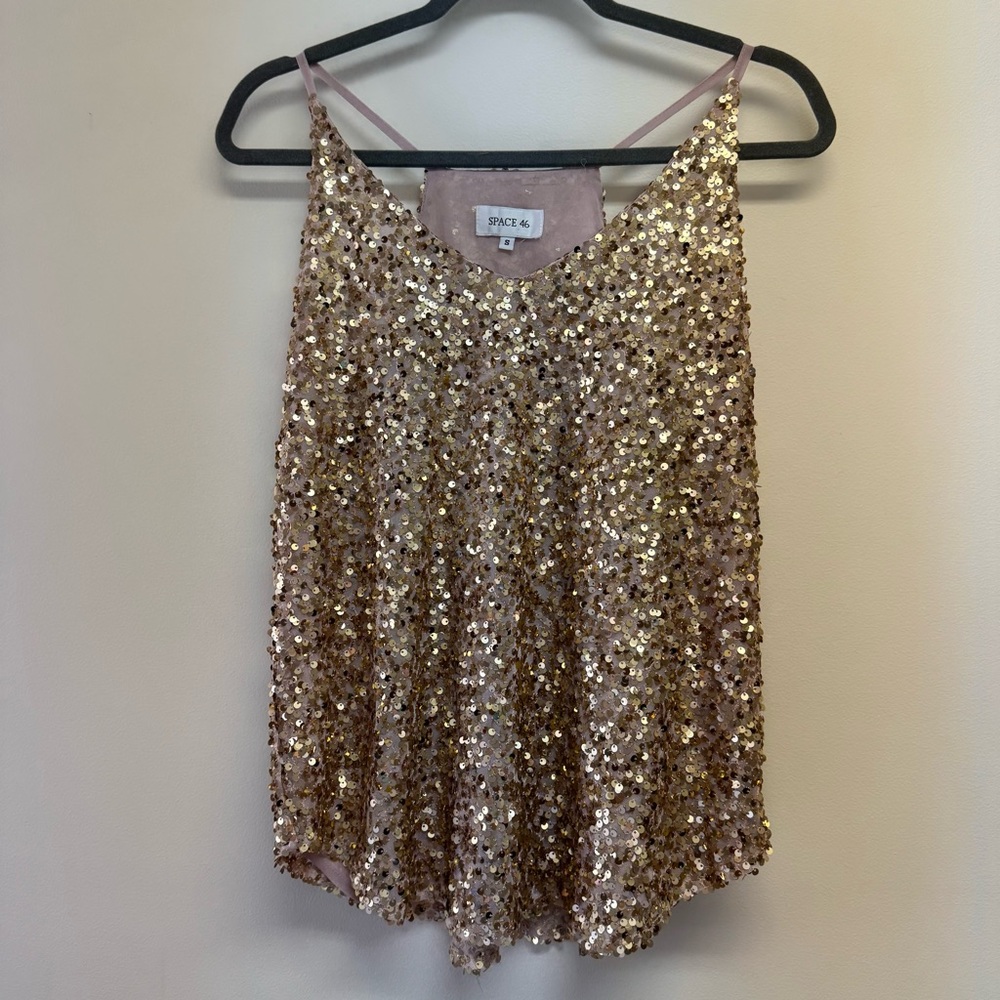 Space 46 Boutique Rose Gold Sequin Tank Top EUC Size S